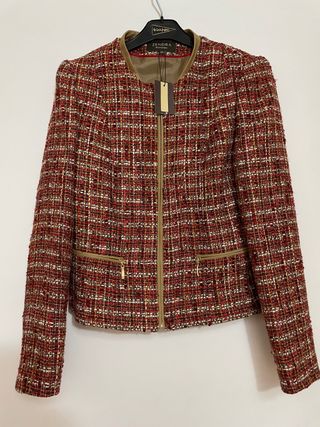 Corte inglés Chaqueta tipo Chanel Nueva de segunda mano por 14 EUR en  Fuente el Saz de Jarama en WALLAPOP