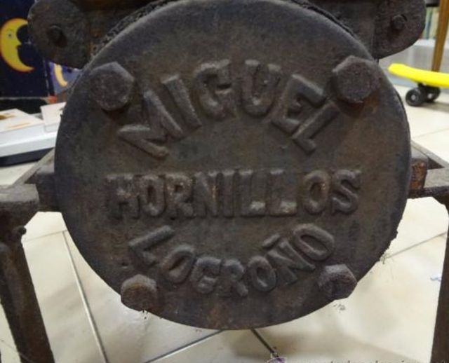 antiguo utensilio maquina trasegar vino - logroño