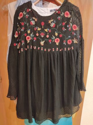 Vestido mono plumeti zara de segunda mano por 15 EUR en Meco en WALLAPOP