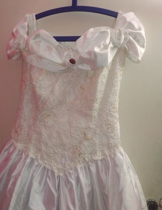 Vestido de novia de segunda mano por 28 EUR en Santa Coloma de Gramenet en  WALLAPOP