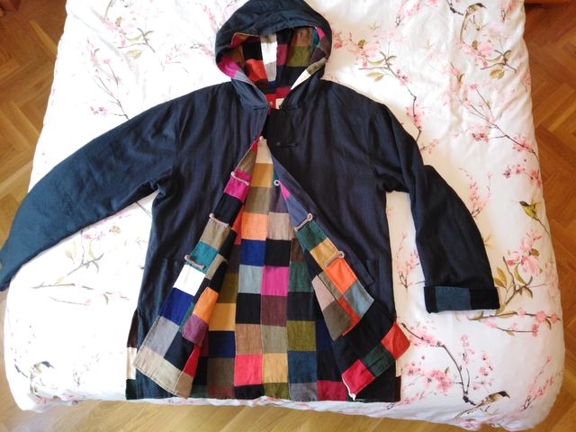 Chaqueta negra cuadros colores reversible