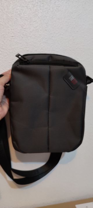 JEEP BULUO Bolso bandolera de cuero para hombre, bolsa de hombro con  compartimentos de gran tamaño, mochila grande de marca para negocios,  moderna y de alta calidad| | - AliExpress