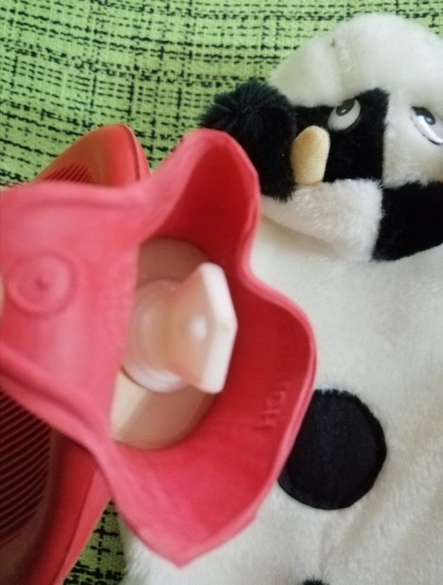 BOLSA DE AGUA CON FUNDA VACA SUAVE