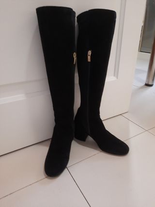 Botas altas nr.36 zapatos BRUNO PREMI de segunda mano por 60 EUR en  Barcelona en WALLAPOP
