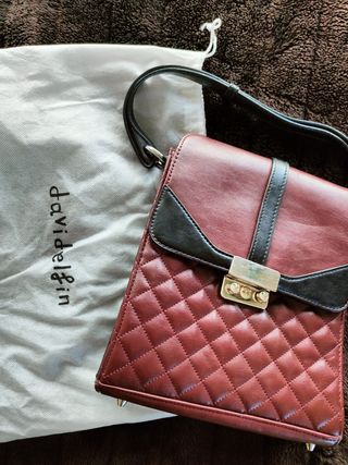 Bolso David Delfin de segunda mano por 40 EUR en Madrid en WALLAPOP