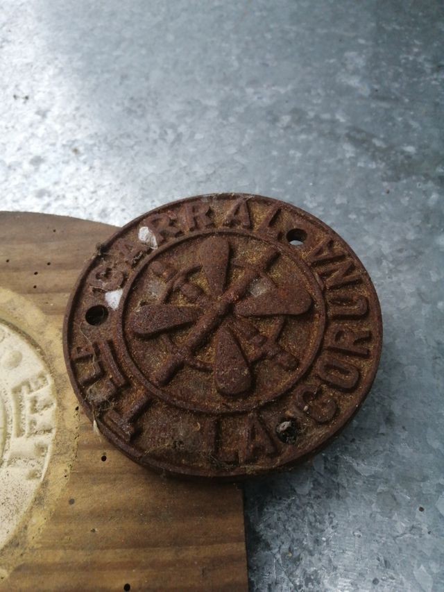 molde placa talleres carral