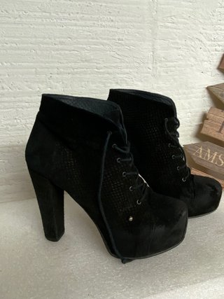 Botin SEASIDE PIEL NEGRA TALLA 38