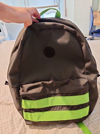 Mochila Hurley de segunda mano por 10 EUR en Santiago de Compostela en  WALLAPOP