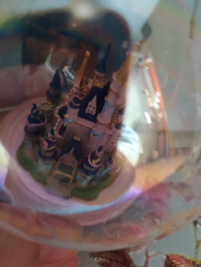 Bola de cristal con castillo 50 aniversario Disney