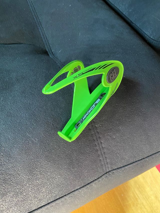 Porta bidón para bicicleta