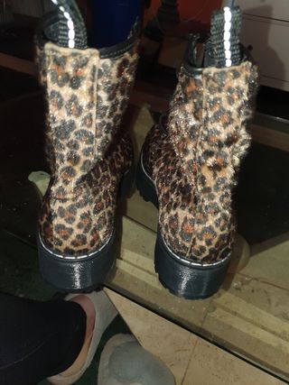 Botas Lola Rey de segunda mano por 43 EUR en Seseña en WALLAPOP