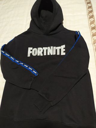 Sudadera negra Zara Fortnite. niño talla 11\\/12 año de segunda mano por 5  EUR en Alcalá de Henares en WALLAPOP
