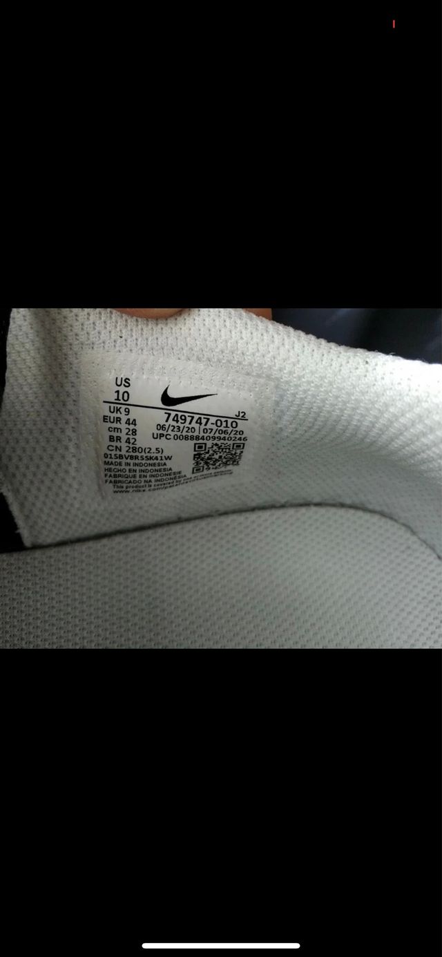 Nike court royale prácticamente nuevas