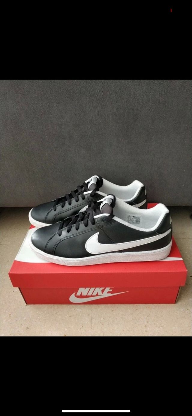Nike court royale prácticamente nuevas