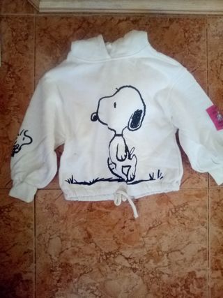Sudadera Snoopy zara de segunda mano por 3 EUR en Picassent en WALLAPOP