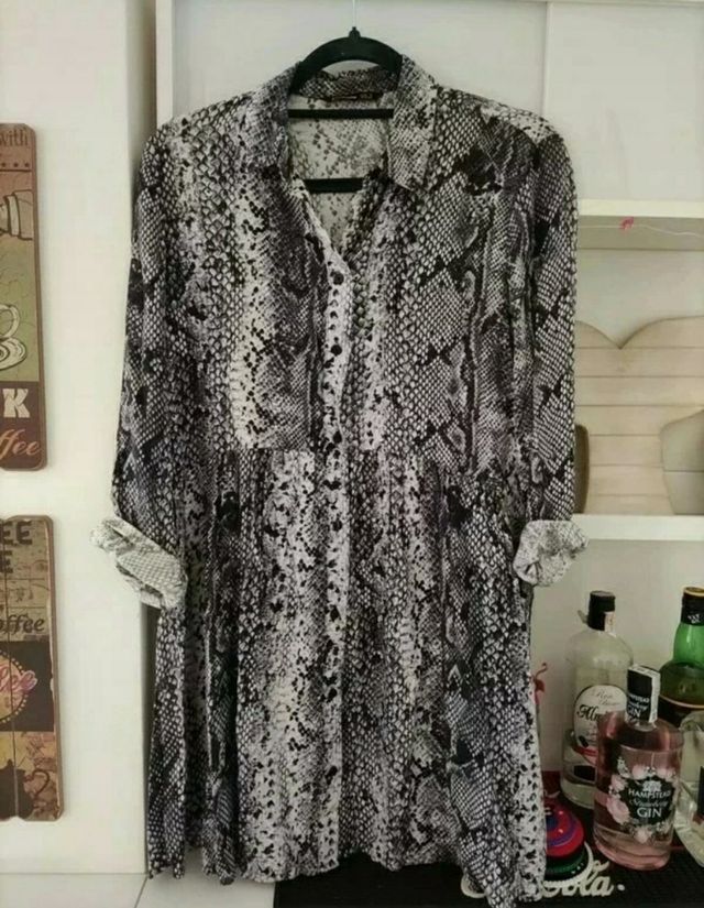 Vestido animal print Stradivarius