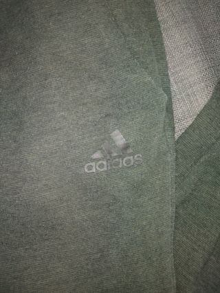 Pantalón chándal Adidas color verde de segunda mano por 14 EUR en Madrid en  WALLAPOP