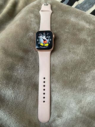 Apple Watch 4 de segunda mano por 250 EUR en Alomartes en WALLAPOP