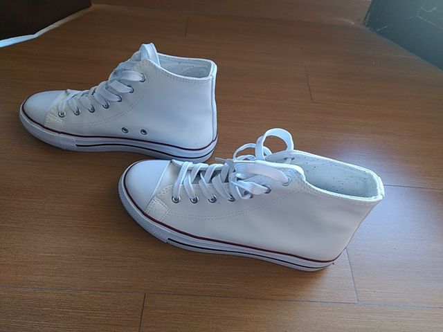 deportivas blancas altas no de tela