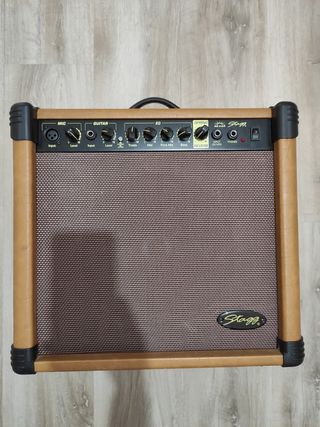 Amplificador stagg 40w guitarra acustica de segunda mano por 80 EUR en  Jerez de la Frontera en WALLAPOP