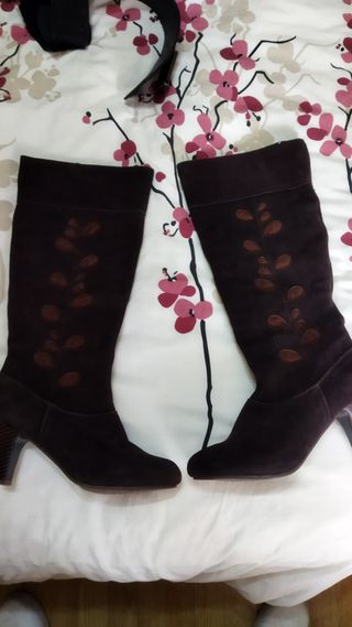 Botas ante marrón. Springfield. 39 de segunda mano por 10 EUR en Ávila en  WALLAPOP