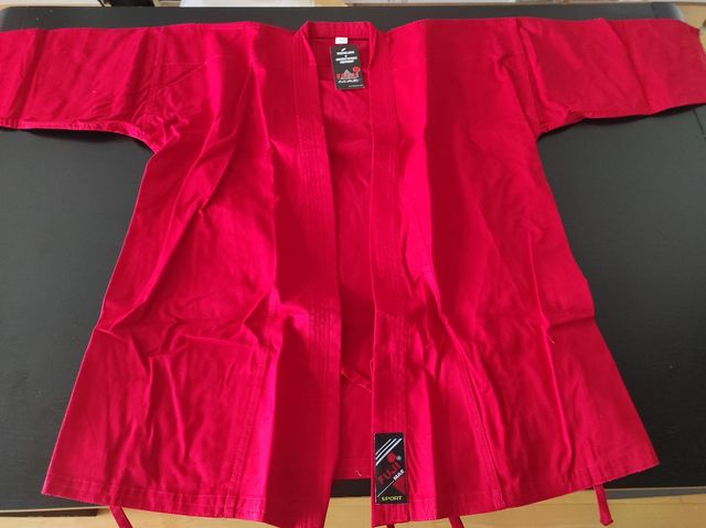 ARTES MARCIALES, KARATEGUI, KIMONO. SIN ESTREN