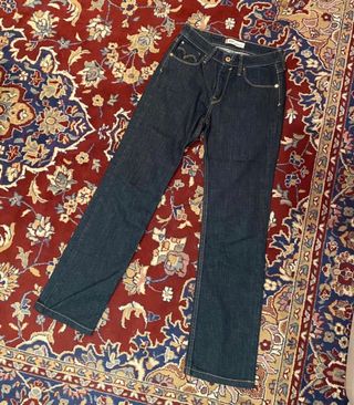 Pantalones vaqueros levis mujer de segunda mano por 13 EUR en Villarejo de  Salvanés en WALLAPOP