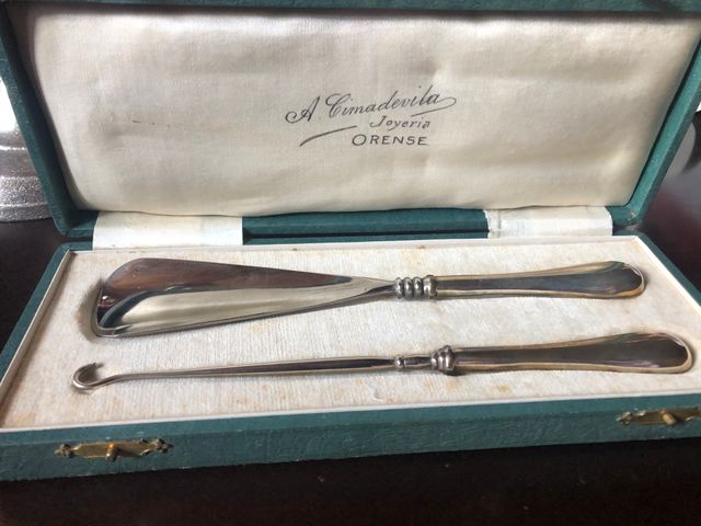 Juego de calzadores antiguos con baño de plata