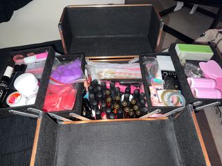Maletín uñas gel de segunda mano por 70 EUR en Valencia en WALLAPOP