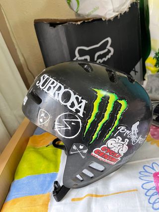 Casco BMX de segunda mano por 35 EUR en La Línea de la Concepción en  WALLAPOP