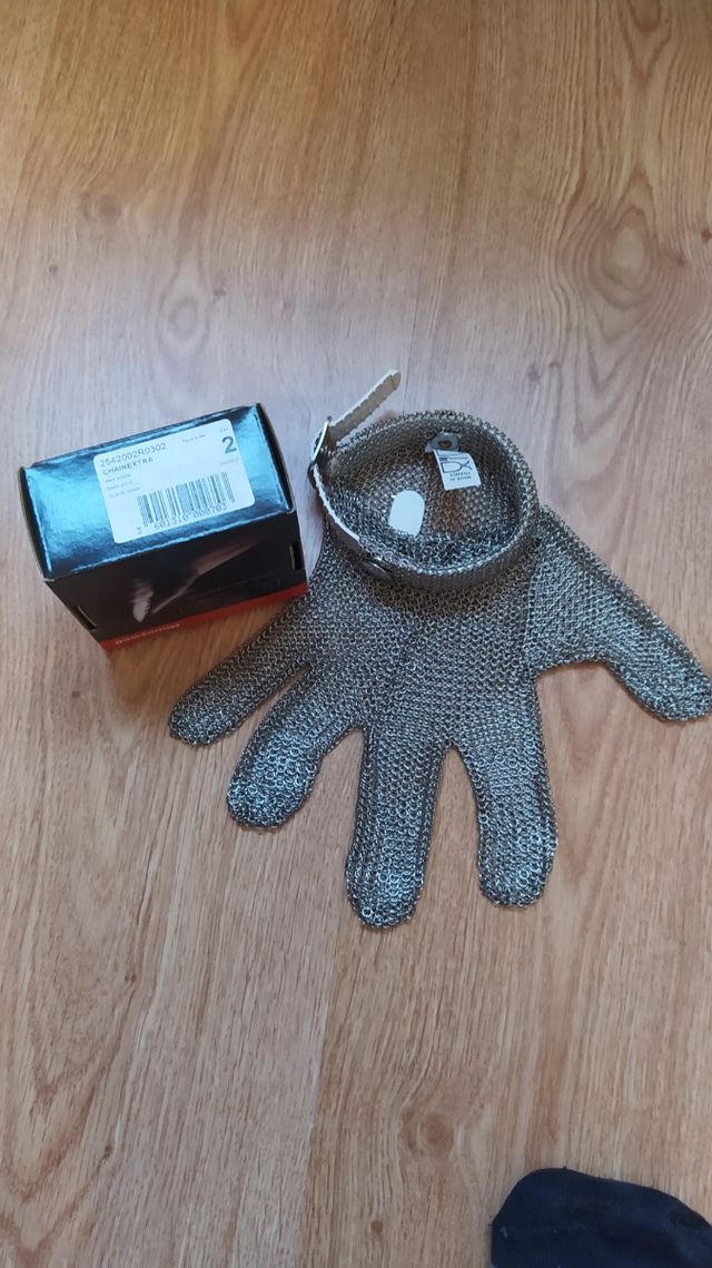 Guanto antitaglio da macellaio Nuovo di zecca.