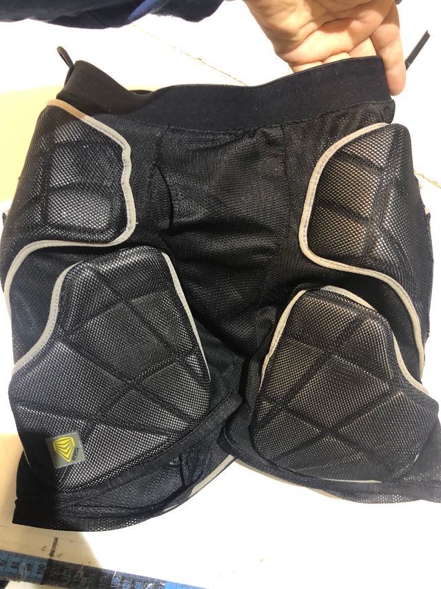 PROTECTOR CADERA Y CULO SNOWBOARD NUEVO