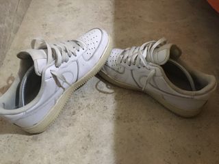 Nike Air Force 1 originales usadas de segunda mano por 30 EUR en Almerimar  en WALLAPOP
