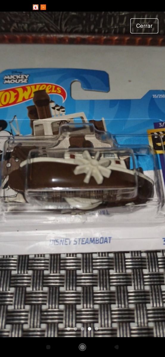 barco Mickey mouse a estrenar