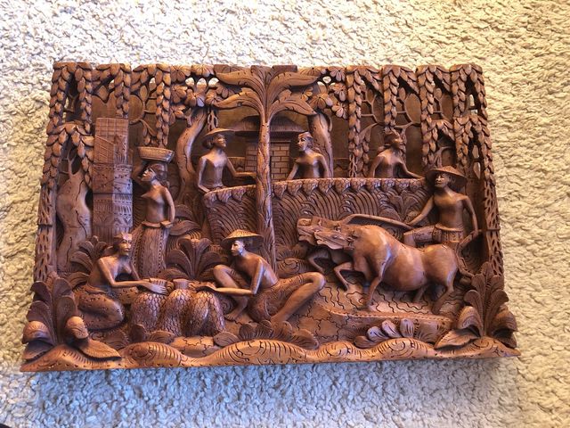 Escultura de madera tallado a mano Idonesia