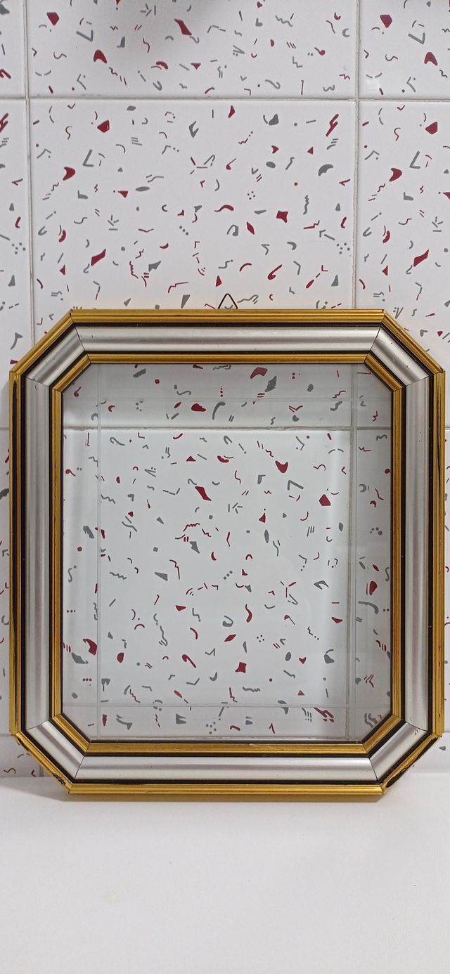 Cornici ottagonali in legno con vetro molato