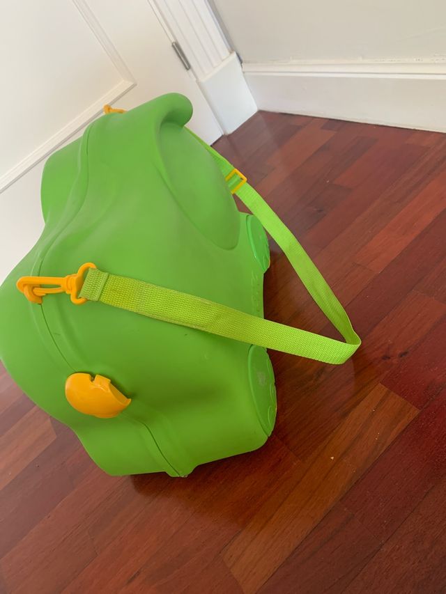 Maleta Molto infantil nueva 