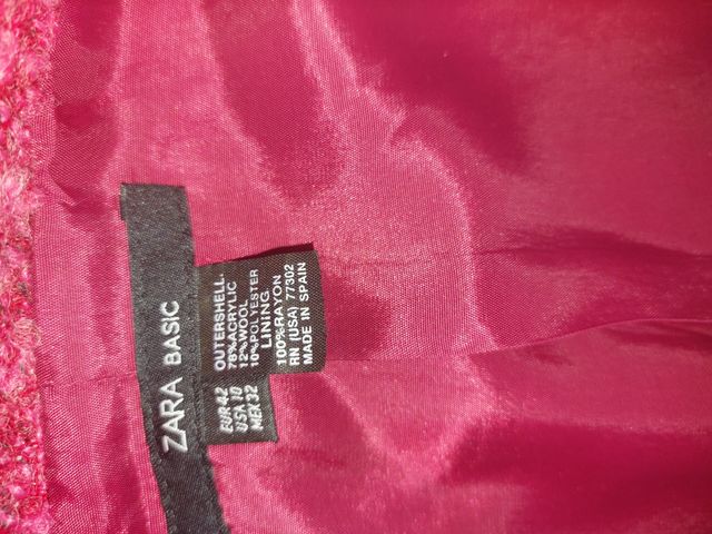 Chaqueta semientallada.Zara.T 42