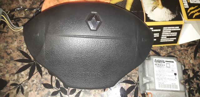 se vende lote no negociable!!! megane 1 (95/2001)