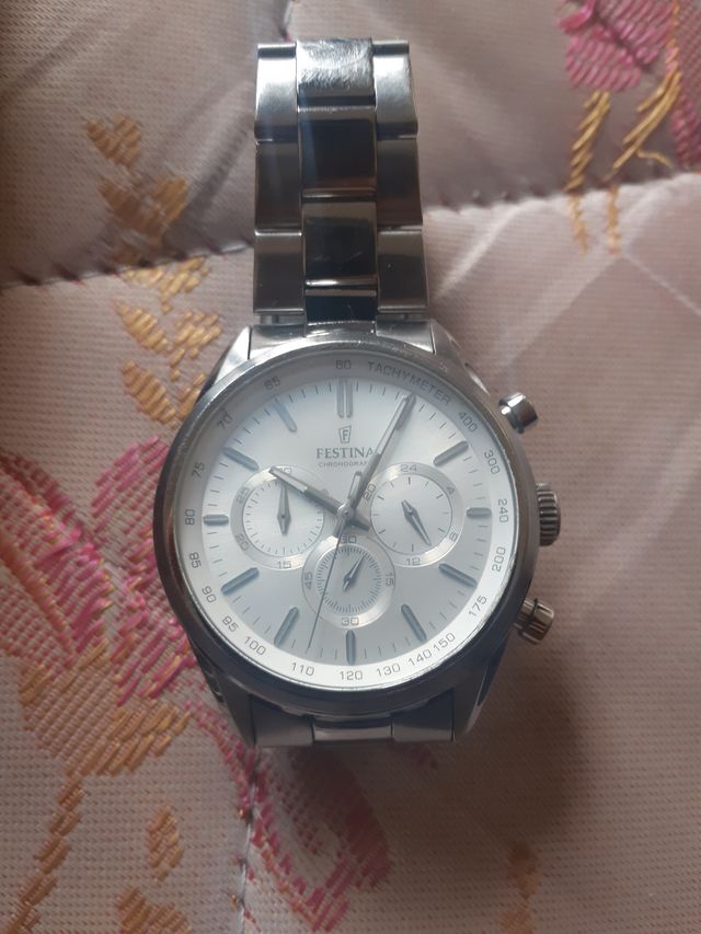 reloj  festina 