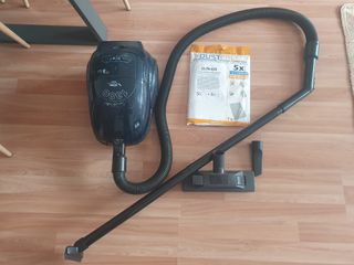 Aspiradora Solac Sólido 1300 de segunda mano por 29 EUR en Barcelona en  WALLAPOP