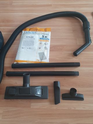 Aspiradora Solac Sólido 1300 de segunda mano por 29 EUR en Barcelona en  WALLAPOP