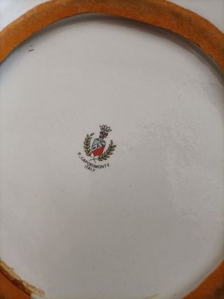 sopera y plato  porcelana r. capodimonti