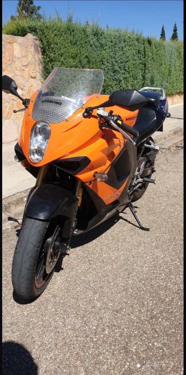 Carenado Hyosung Gt250r De Segunda Mano Por 150 Eur En Salamanca En Wallapop