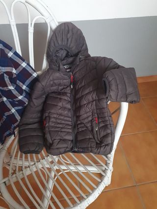 Plumifero Geographical norway y camisa Mayoral de segunda mano por 5 EUR en  Torrent en WALLAPOP