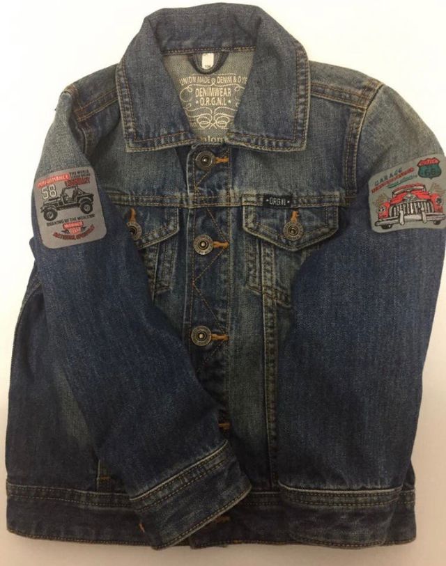 Cazadora vaquera. Talla 4 años.