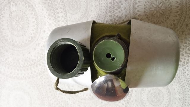 Cantimplora, cubiertos mili