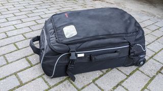 Maleta Newfeel 70L de segunda mano por 50 EUR en Villanúa en WALLAPOP