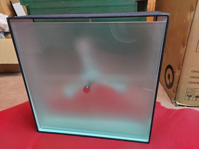 Lampara de techo tamaño aprox. 30x30 cm