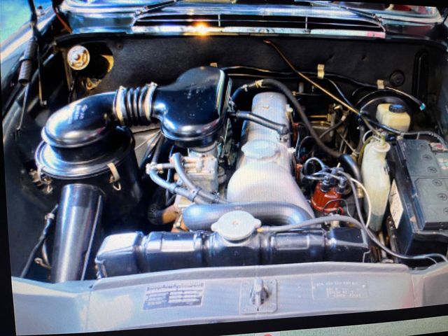 MERCEDES W110 Carcasa filtro Aire / Carburadores